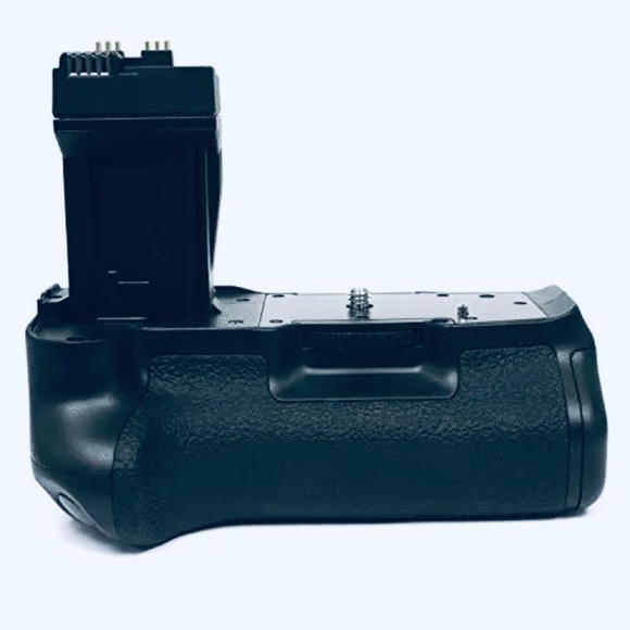 Wasabi Powder Battery Grip For Canon EOS Rebel T2i T3i T4i T5i Condition Great - Picture 3 of 6